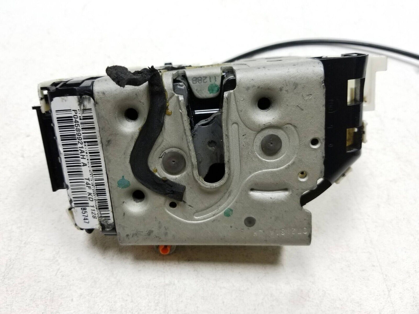 16 - 22 Dodge Durango Front Door Lock Latch Actuator Driver Side Left OEM