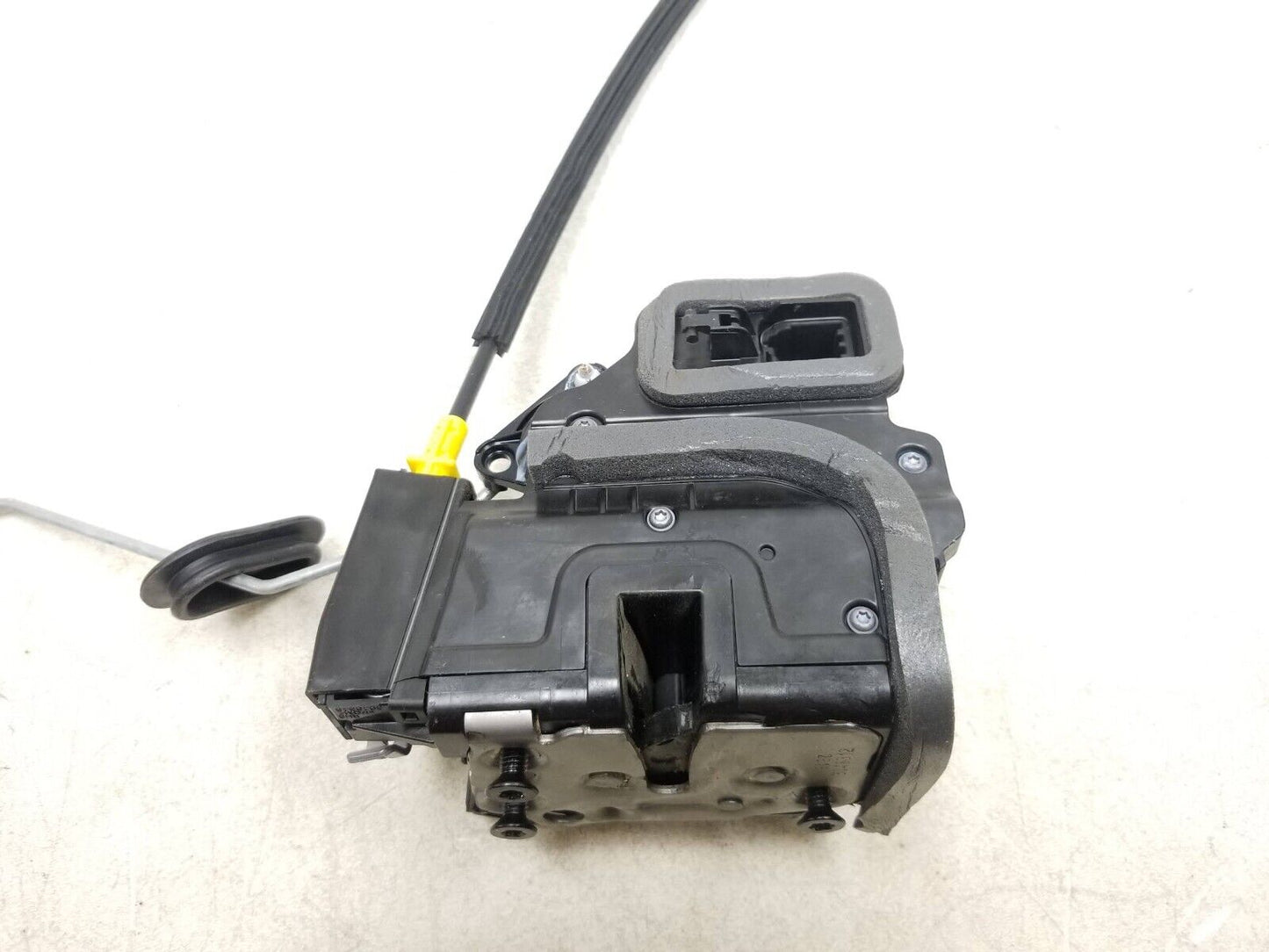 2021 - 2023 Chevrolet Trailblazer Door Lock Actuator Front Passenger Side Rh OEM