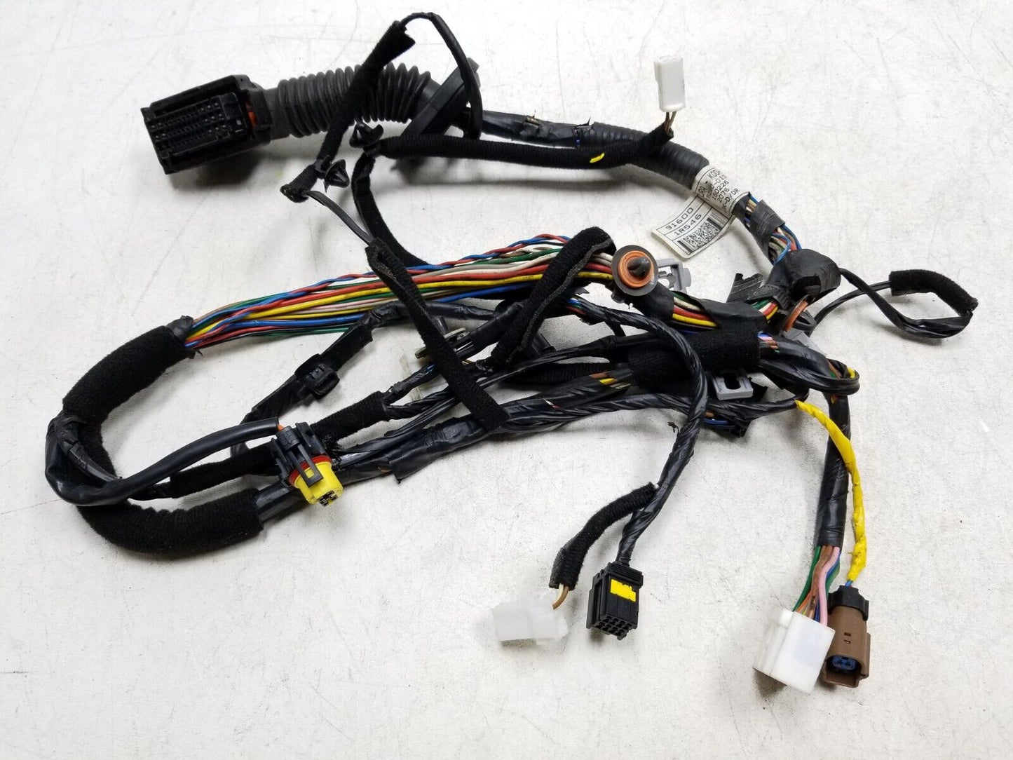 2012 - 2017 Hyundai Accent Door Wire Harness Front Driver Side Left  OEM