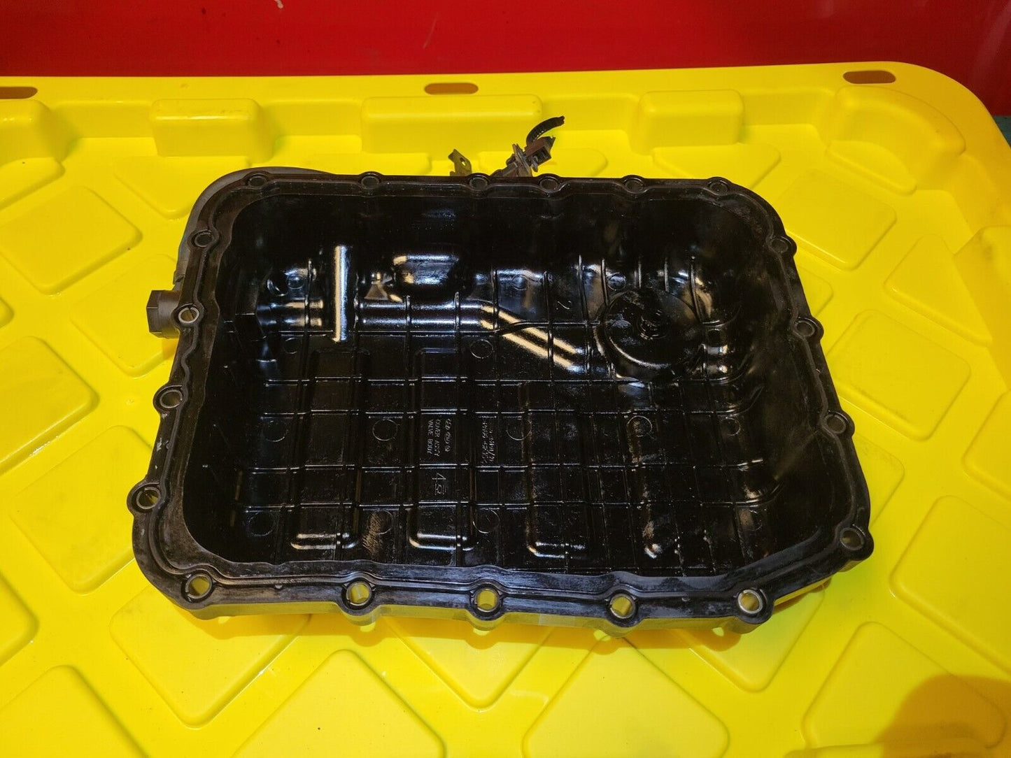 12 - 17 Hyundai Accent Automatic Transmission Oil Pan Valve Body Cover OEM