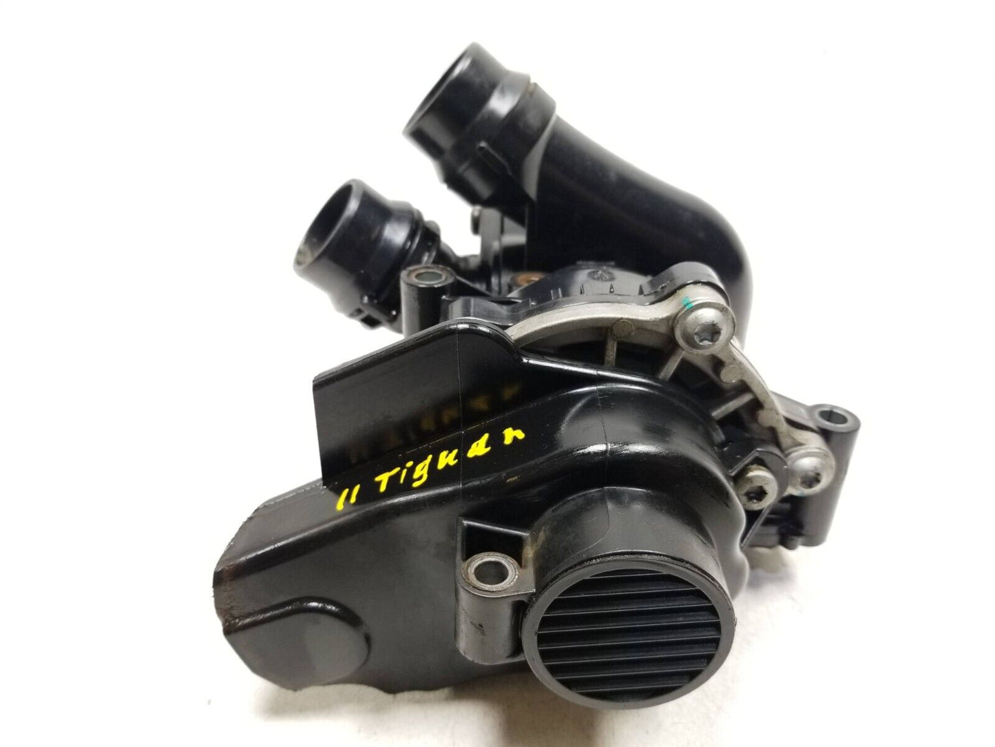 2009 - 2017 Volkswagen Tiguan Water Coolant Pump  2.0l OEM