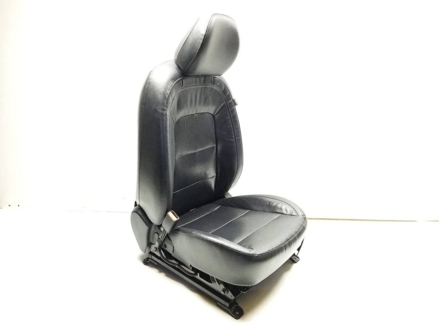 14 15 16 Kia Forte Front Driver Seat Left OEM