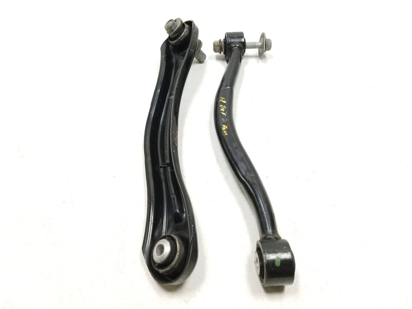 16 - 22 Dodge Durango Rear Control Arm Passenger Side Right 2pcs OEM