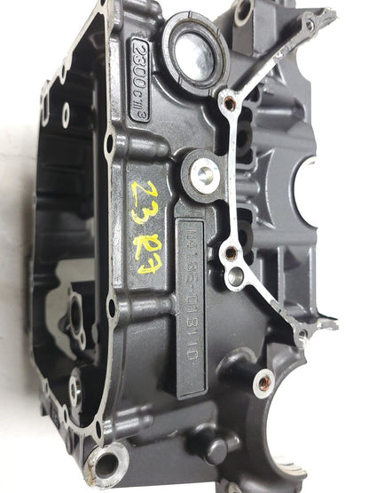 2022-2024 Yamaha Yzf-r7 Yzfr7 Lower Engine Crankcase Motor Crank Shaft Case  OEM