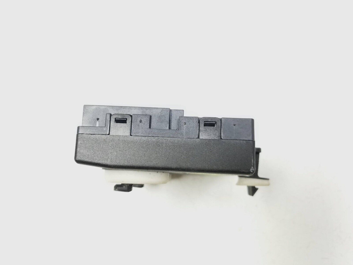 11-18 Porsche Cayenne Door Control Module Front Passenger Side Right OEM