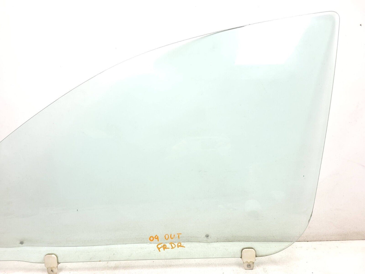 2007 - 2013 Mitsubishi Outlander Window Glass Front Driver Side Left OEM