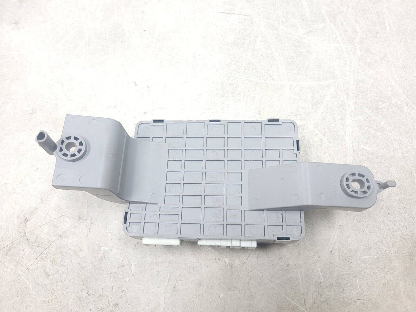 2007 - 2009 Mazda Cx-7 Bcm Body Control Module Unit OEM