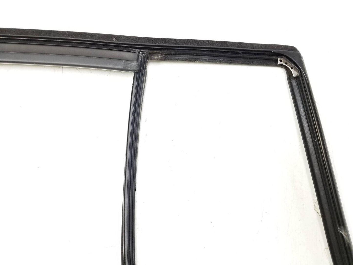 09-17 VW Tiguan Door Window Seal Belt Molding Pillar Trim Rear Passenge Side OEM