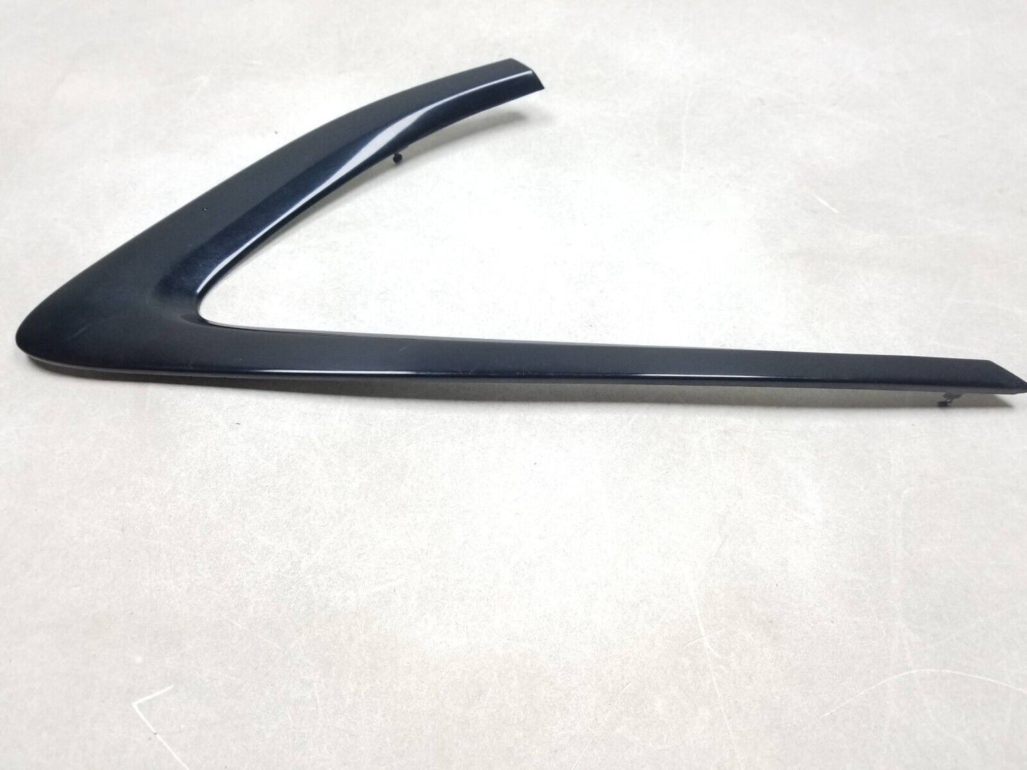 15 16 17 Chrysler 200 Rear Quarter Glass Trim Molding Passenger Side Right OEM