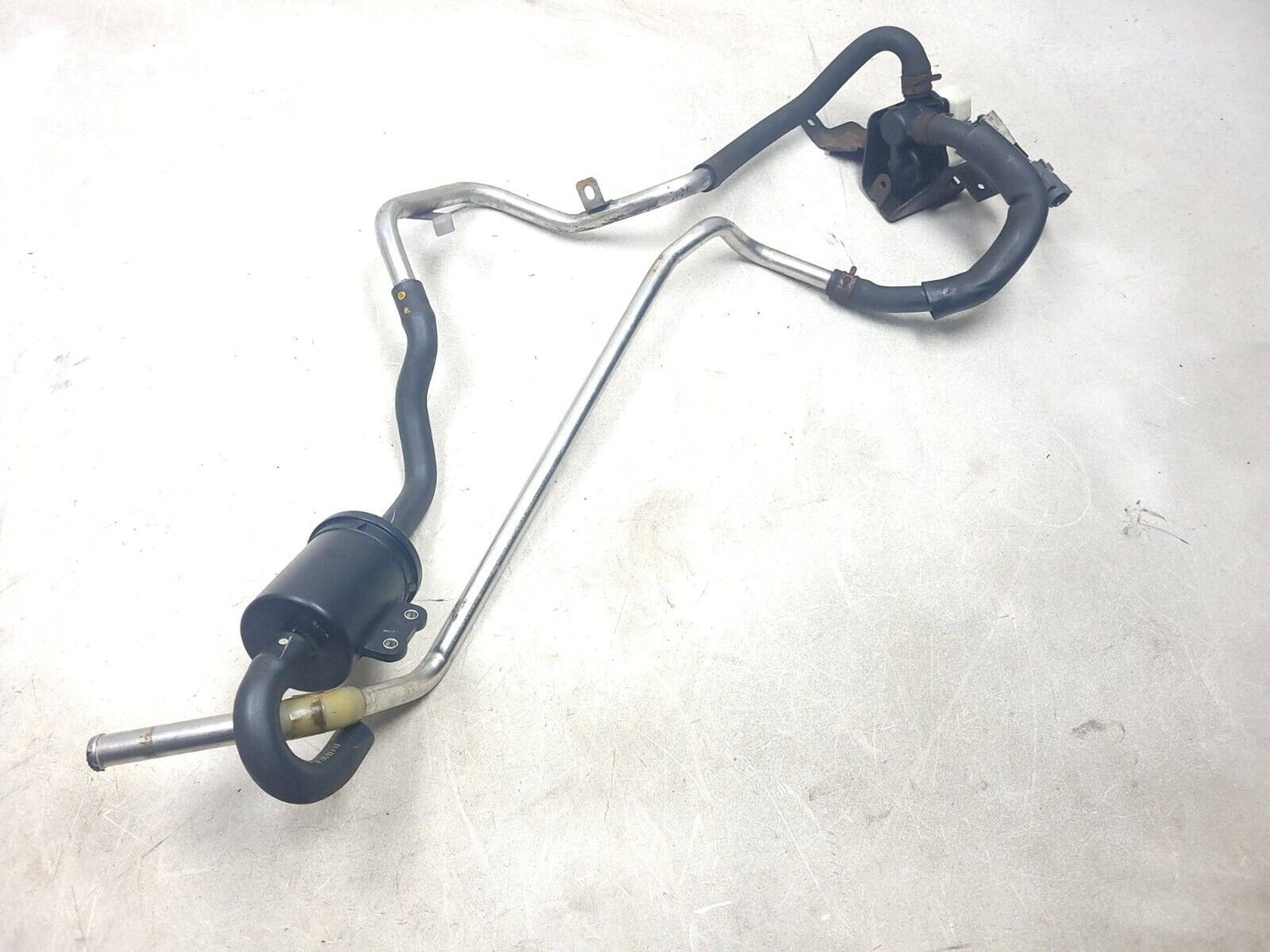 2007 - 2009 Mazda Cx-7 Fuel Vapor Evap Canister  OEM