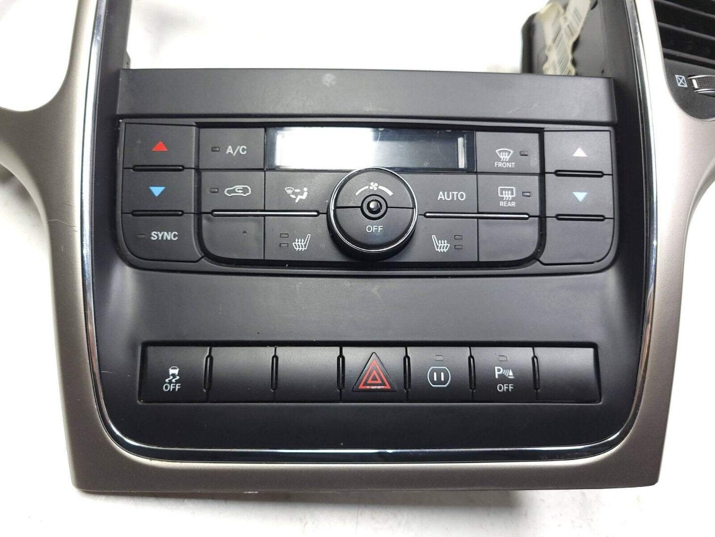 11 12 13 Jeep Grand Cherokee Center Dash Radio Climate Control Air Vent Trim