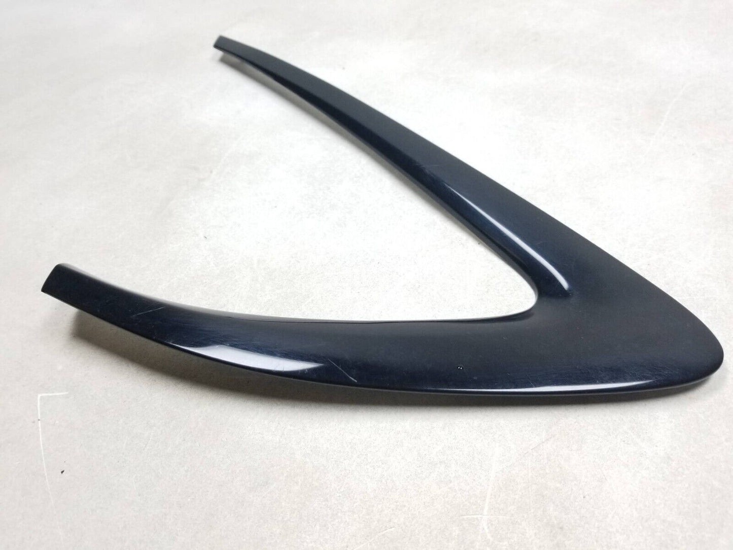 15 16 17 Chrysler 200 Rear Quarter Glass Trim Molding Passenger Side Right OEM