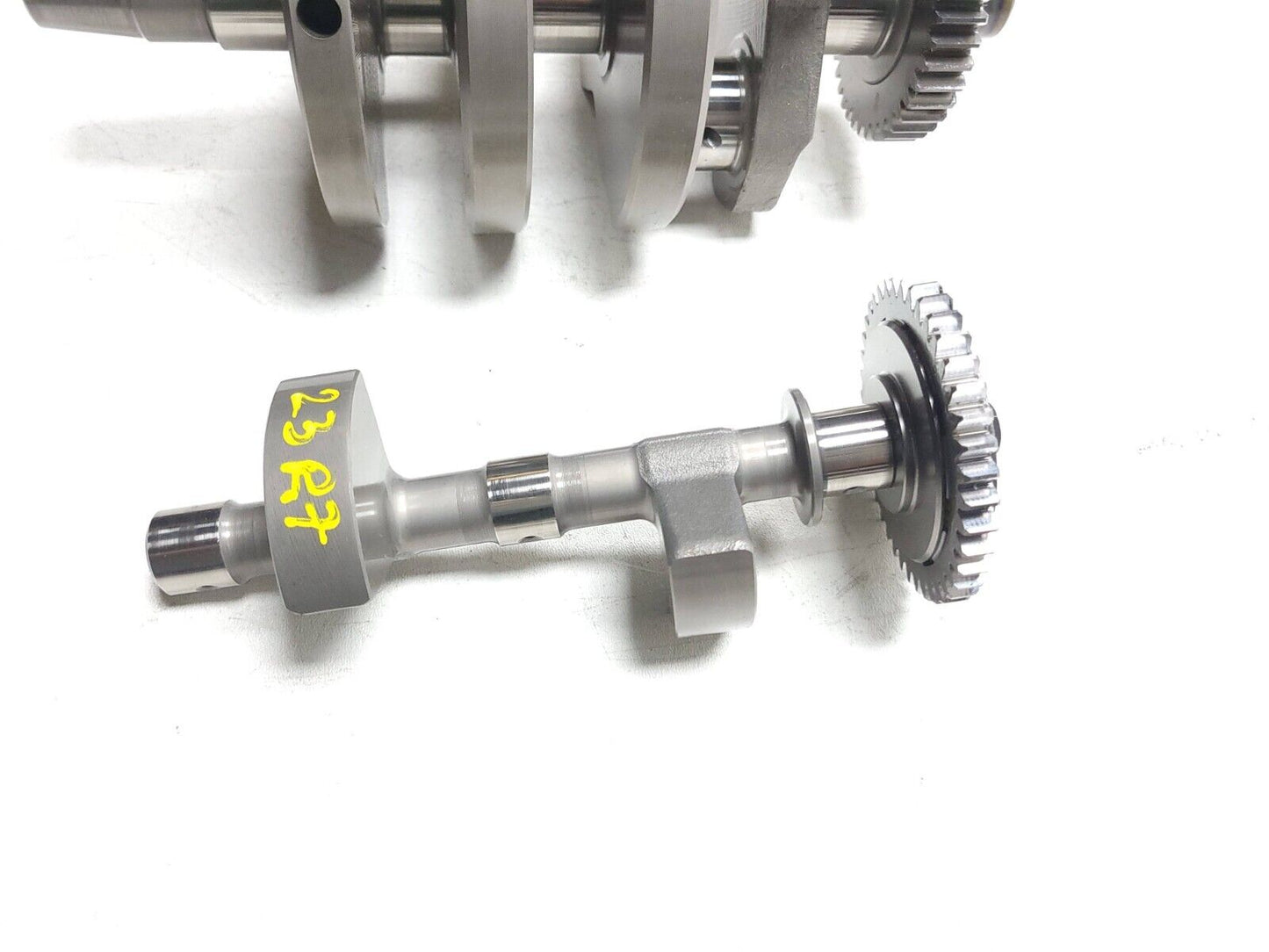 2022-2024 Yamaha Yzf-r7 Yzfr7 Crankshaft  OEM