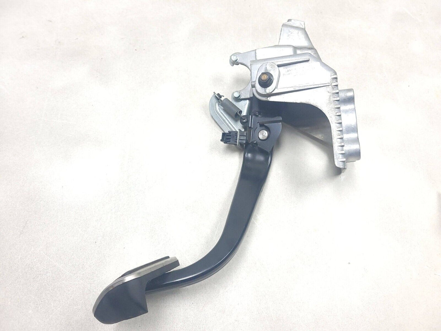 2006-2009 Range Rover Brake Pedal OEM