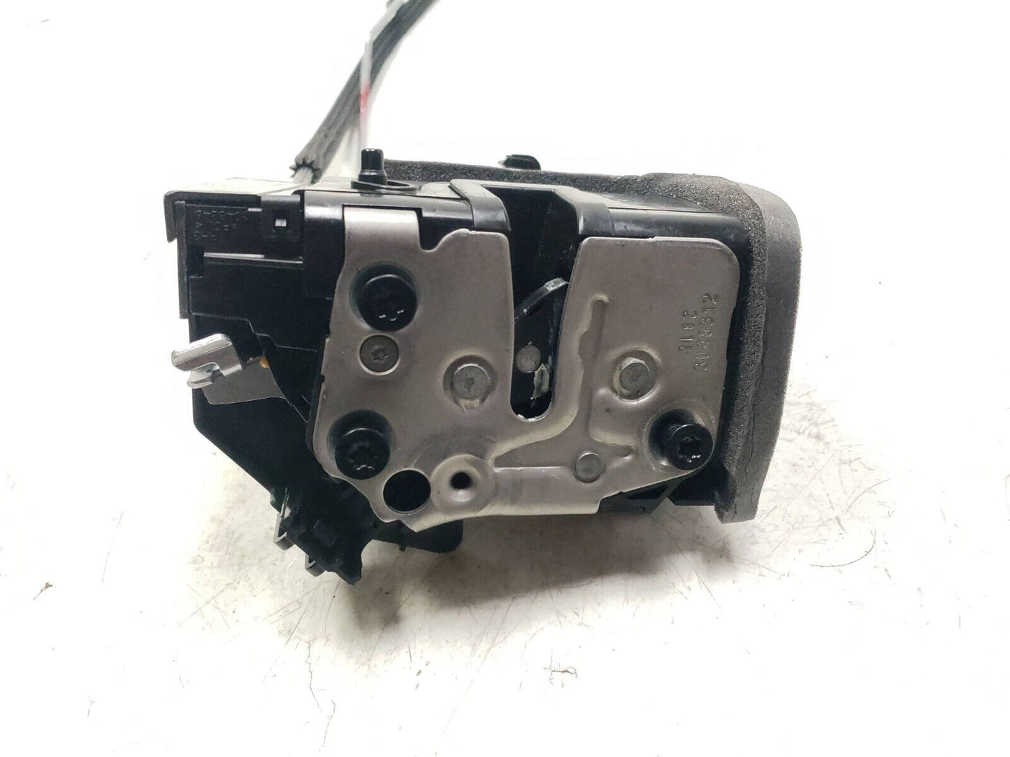 2021-2023 Chevrolet Trailblazer Door Lock Actuator Rear Passenger Side Right OEM