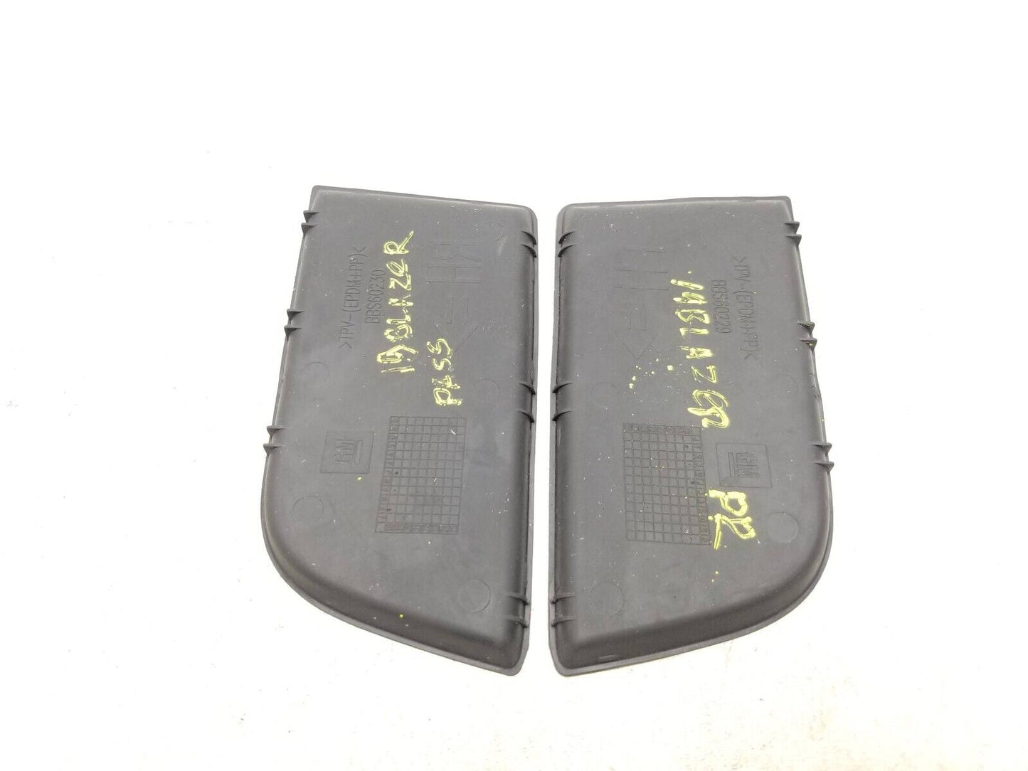 2019 - 2022 Chevrolet Blazer Door Panel Insert Mat Trim 2pcs OEM