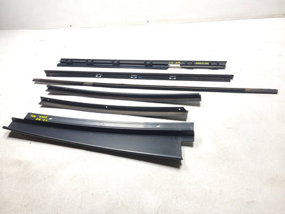 2006-2009 Range Rover Rear Door Molding & Weatherstrip Seal Pass Side Right OEM