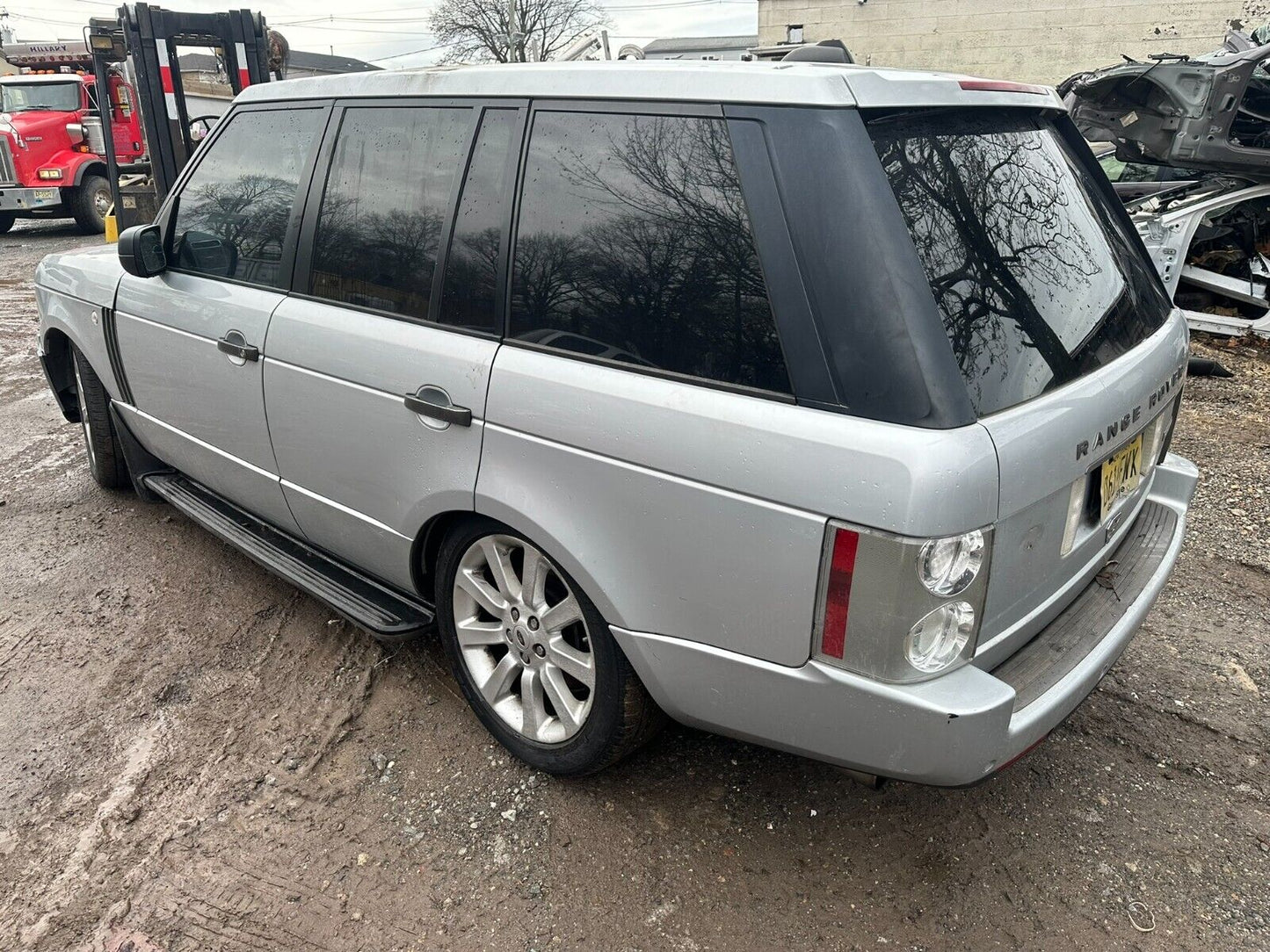 2006-2009 Range Rover Front Door Molding & Weatherstrip Seal Driver Left OEM