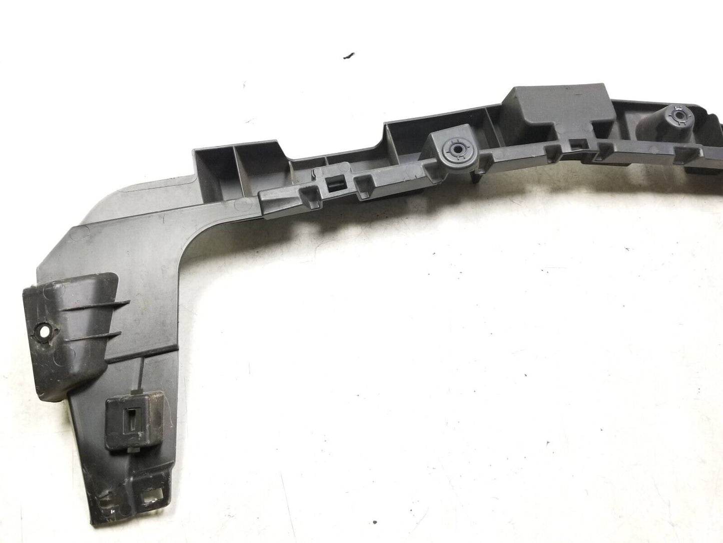 2017-2023 Alfa Romeo Stelvio Rear Bumper Bracker Support Mount OEM