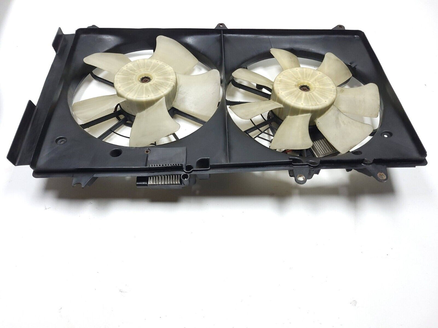 2007 - 2012 Mazda Cx-7 Engine Radiator Cooling Fan 2.3l OEM