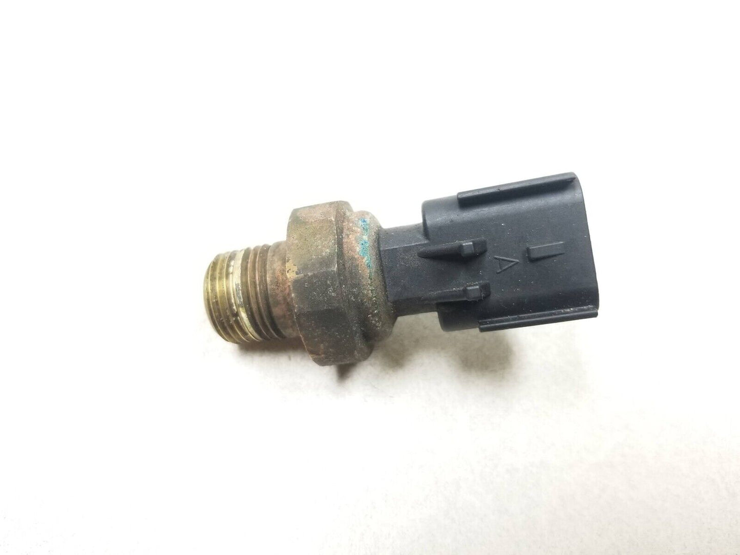 15 16 17 Chrysler 200 Engine Oil Pressure Sensor 2.4l  OEM