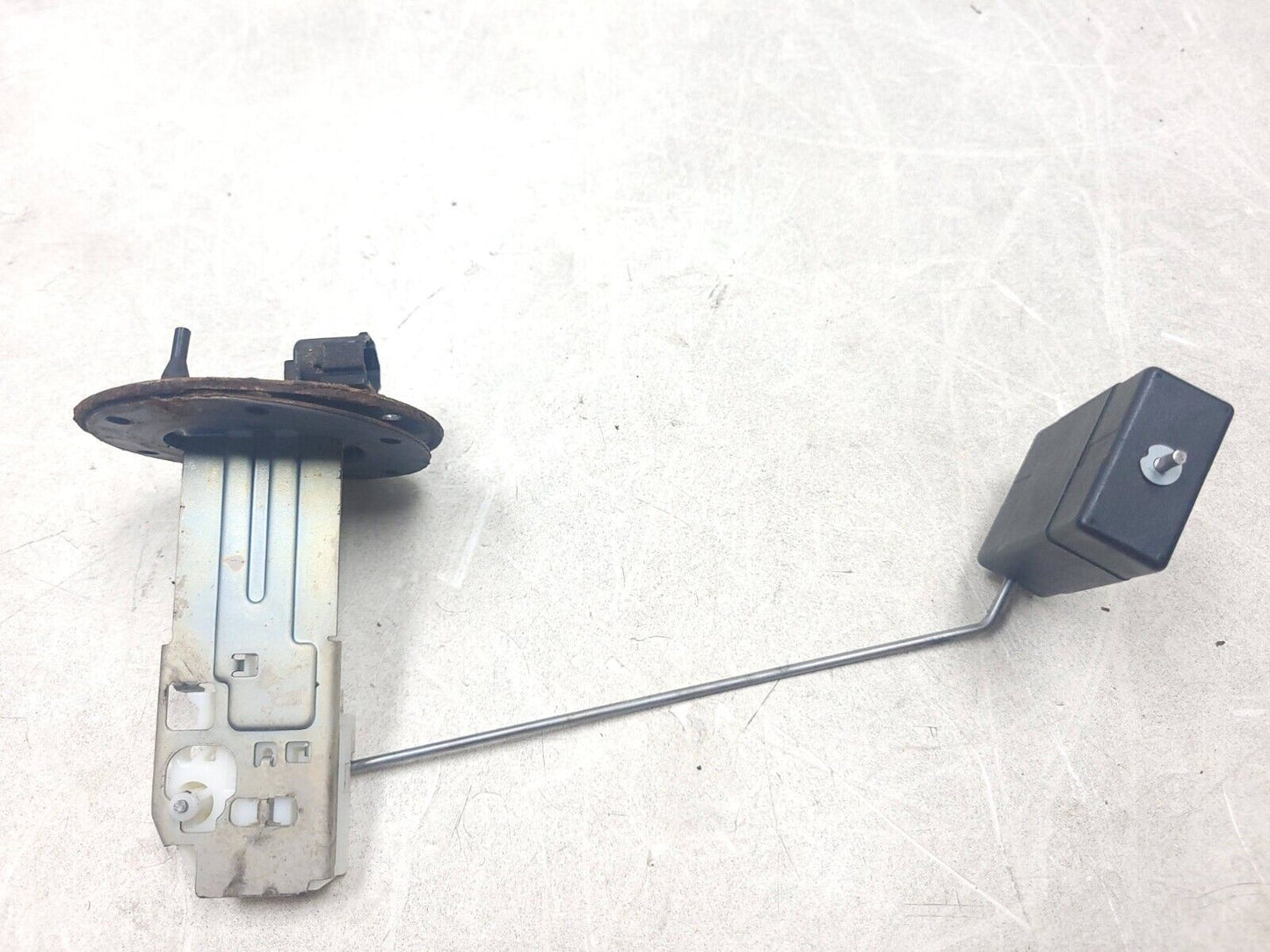 2007 - 2012 Mazda Cx-7 Fuel Pump & Sending Unit OEM