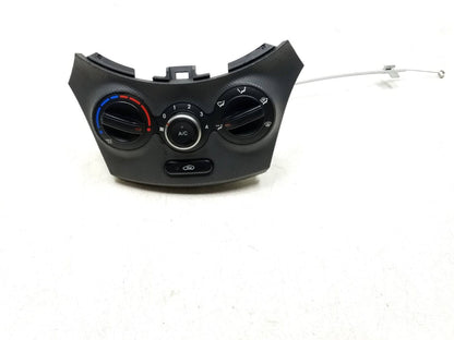 2015 - 2017 Hyundai Accent AC Heater Temperature Climate Control OEM