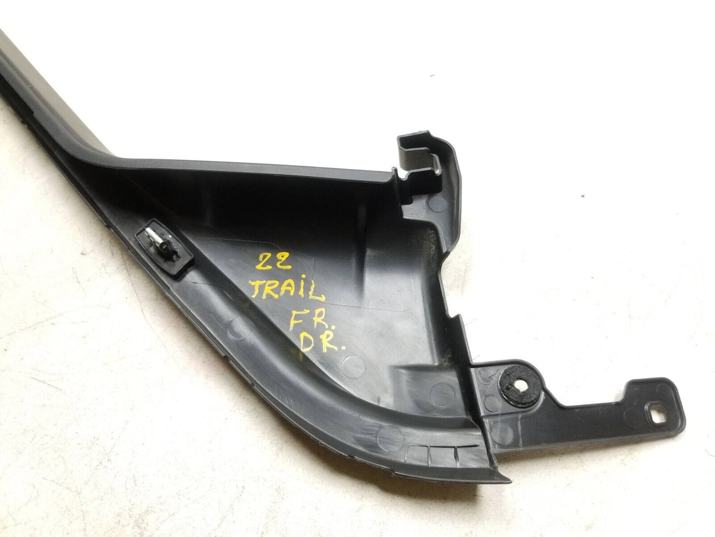 21-23 Chevrolet Trailblazer Door Window Frame Weatherstrip Front Driver Side OEM