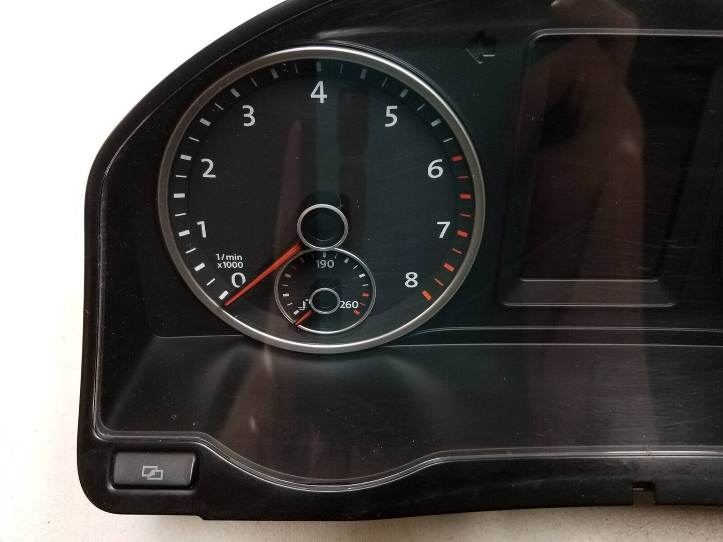 2011 Volkswagen Tiguan Speedometer Instrument Cluster OEM 93k