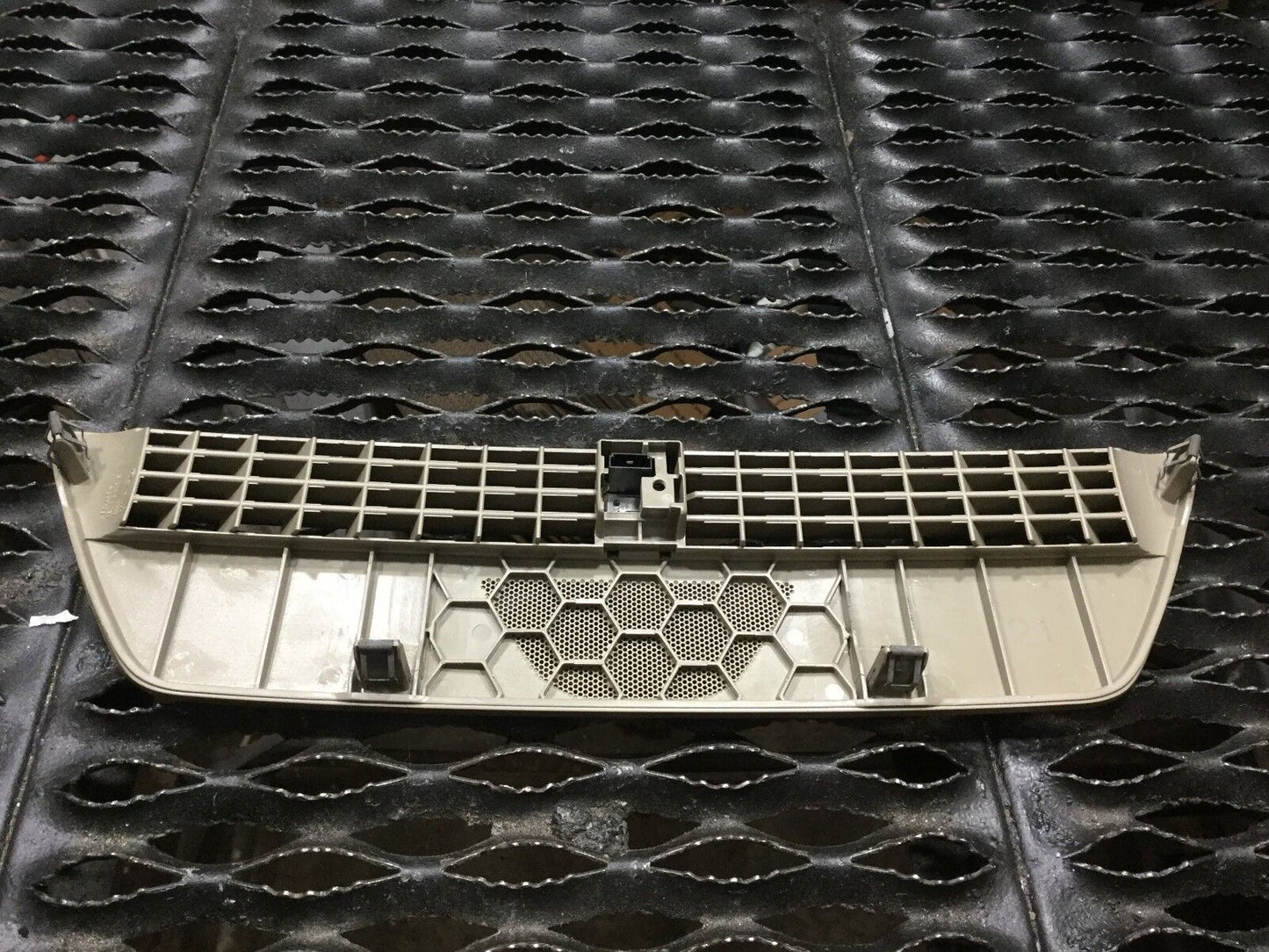 05 06 07 08 Audi A4  Center Dash Air Vent Grille / Light Senssor  OEM