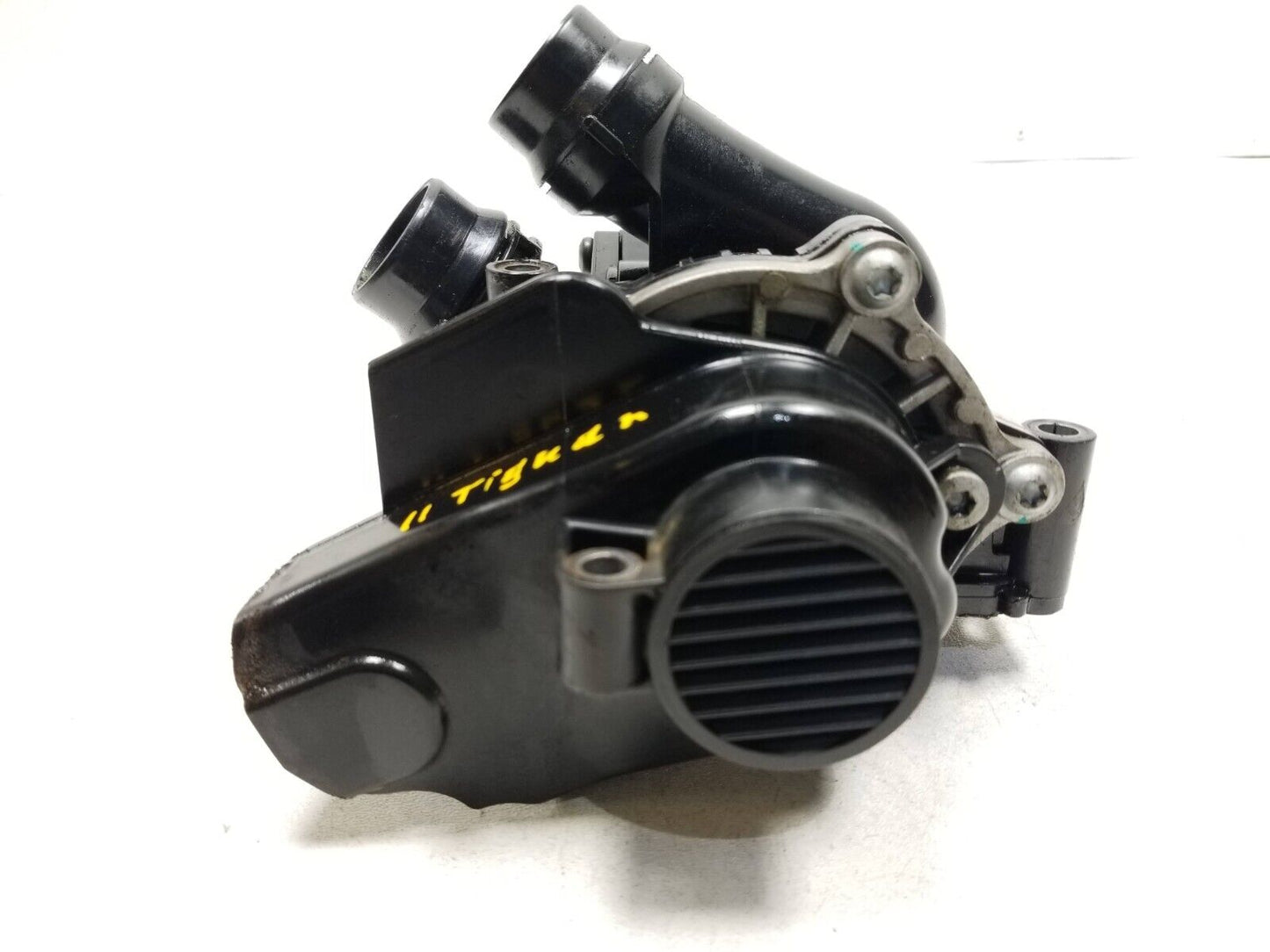 2009 - 2017 Volkswagen Tiguan Water Coolant Pump  2.0l OEM