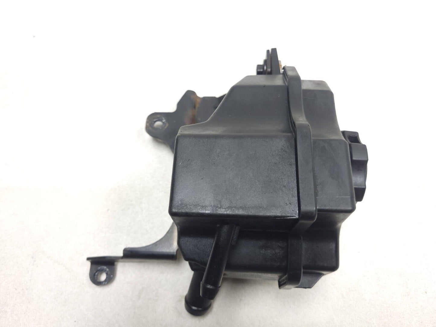 2013 - 2016 Cadillac SRX Steering Fluid Reservoir Tank OEM