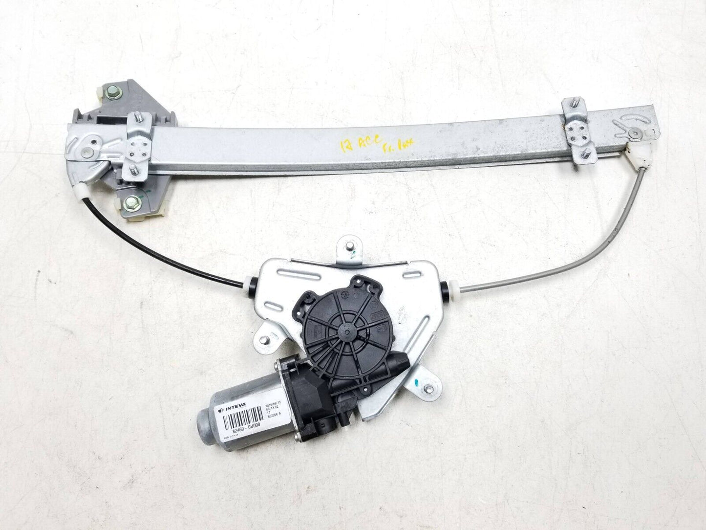 2012-2017 Hyundai Accent Window Regulator & Motor Front Passenger Side Right OEM