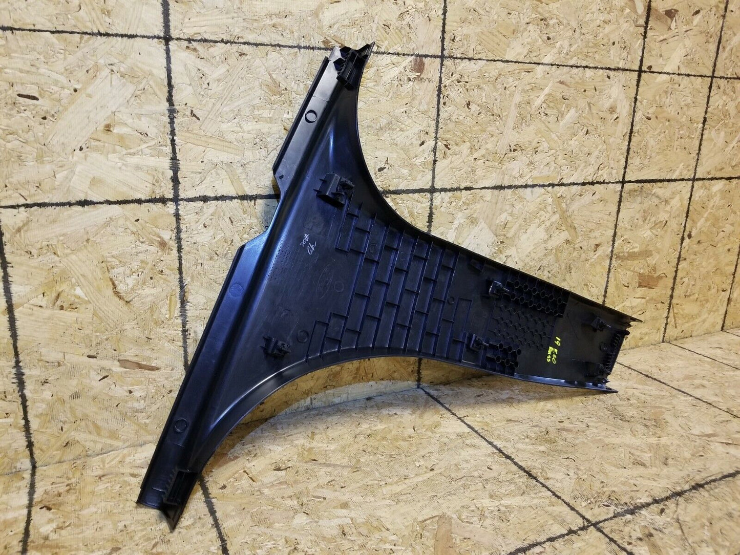 18-22 Ford Ecosport Passenger Side B Pillar Cover Lower Center Trim OEM 532 Mi