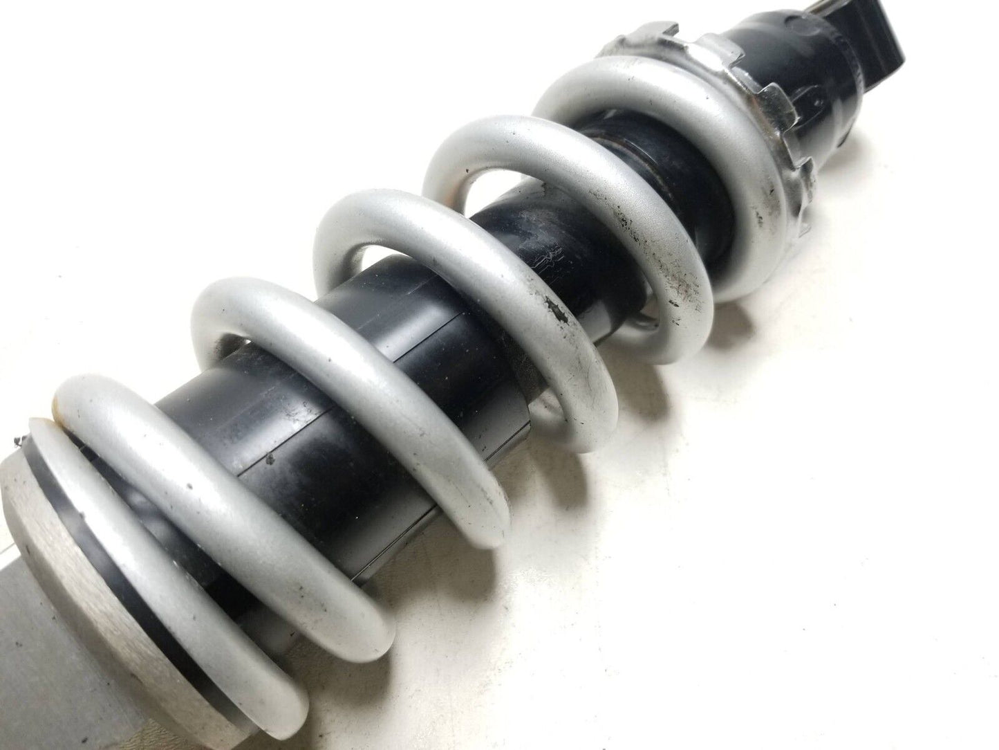 2022 - 2024 Yamaha Yzf-r7 Yzfr7 Rear Shock OEM