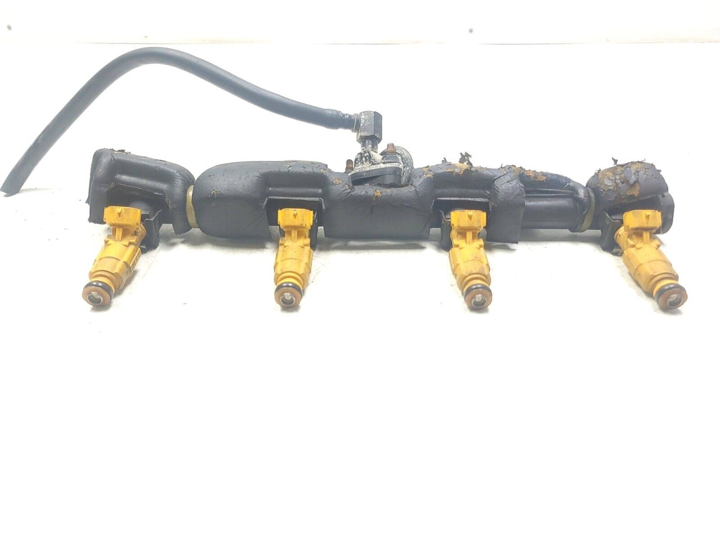 13-14 Genesis Coupe Fuel Rail W/ Injectors 2.0t OEM