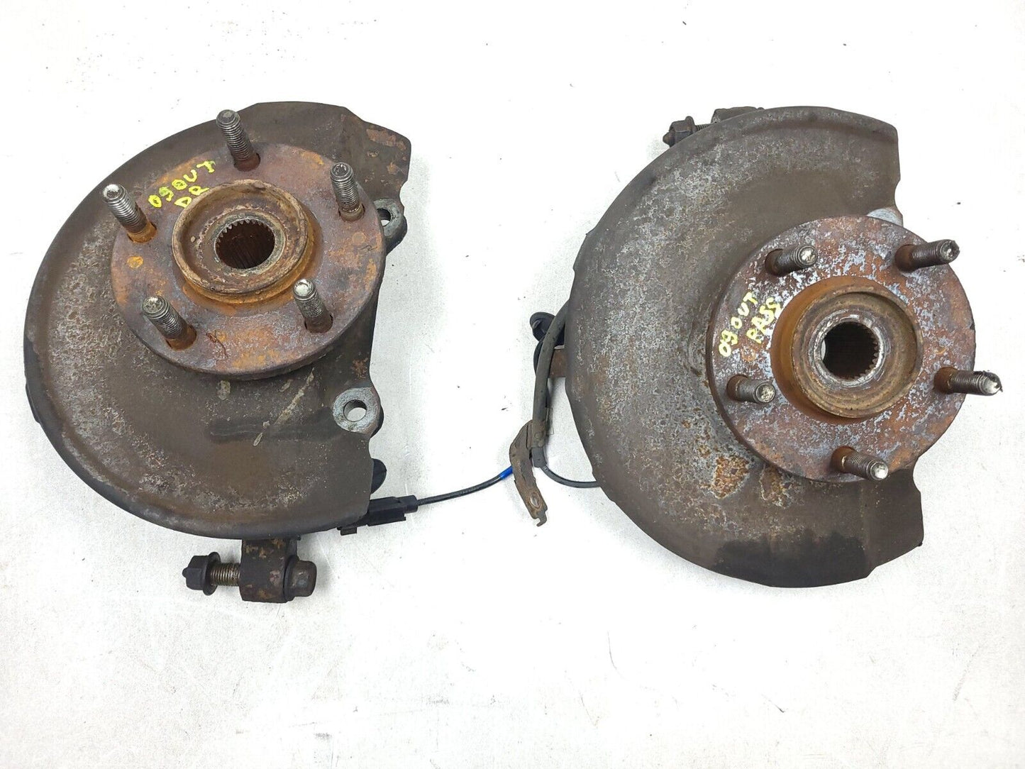 2007-2013 Mitsubishi Outlander Spindle Knuckle Front Left & Right Pair AWD OEM