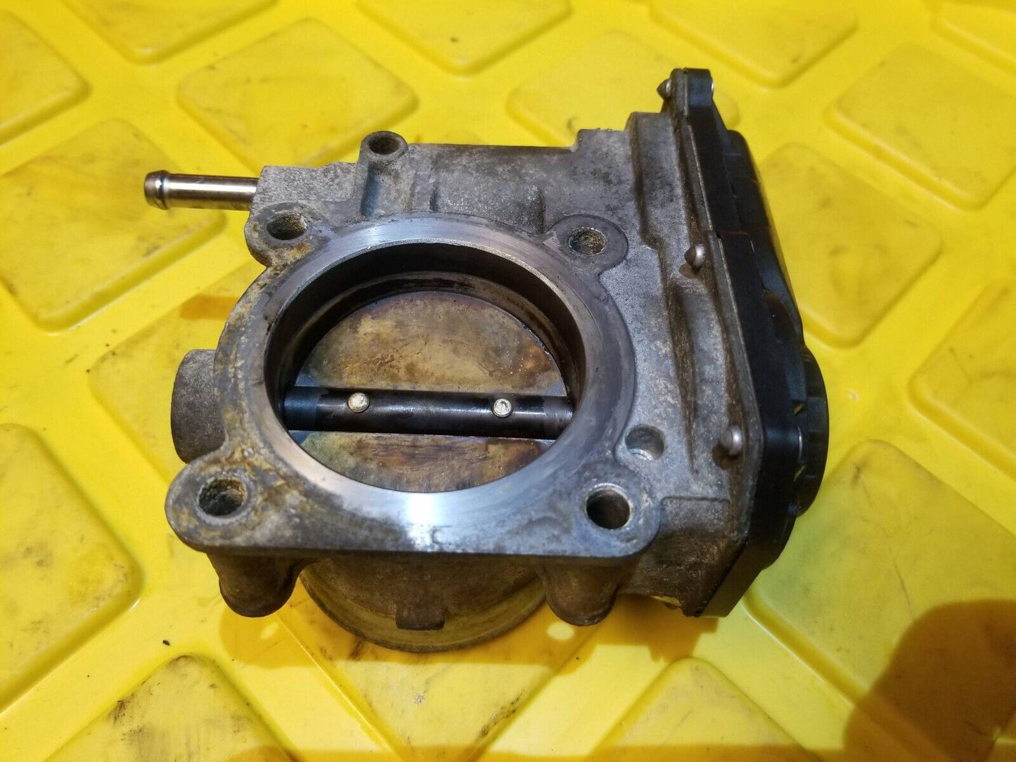 07 - 12 Nissan Sentra Throttle Body 2.0l OEM