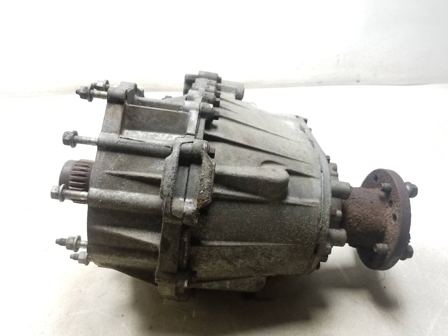 07-10 Jeep Grand Cherokee Transfer Case Srt8. P05037747aa