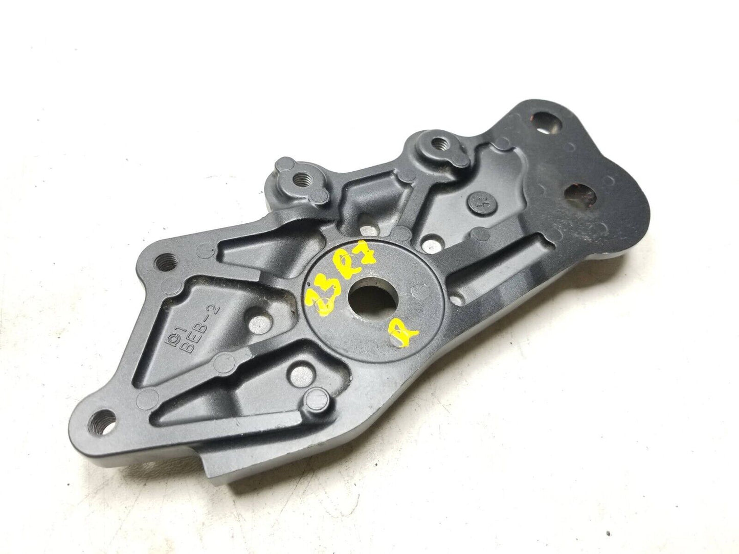 2022 - 2024 Yamaha Yzf-r7 Yzfr7 Rear Brake Caliper Bracket OEM