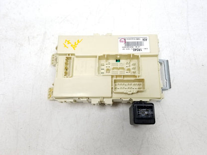 12 - 17 Hyundai Accent Fuse Box Junction  OEM