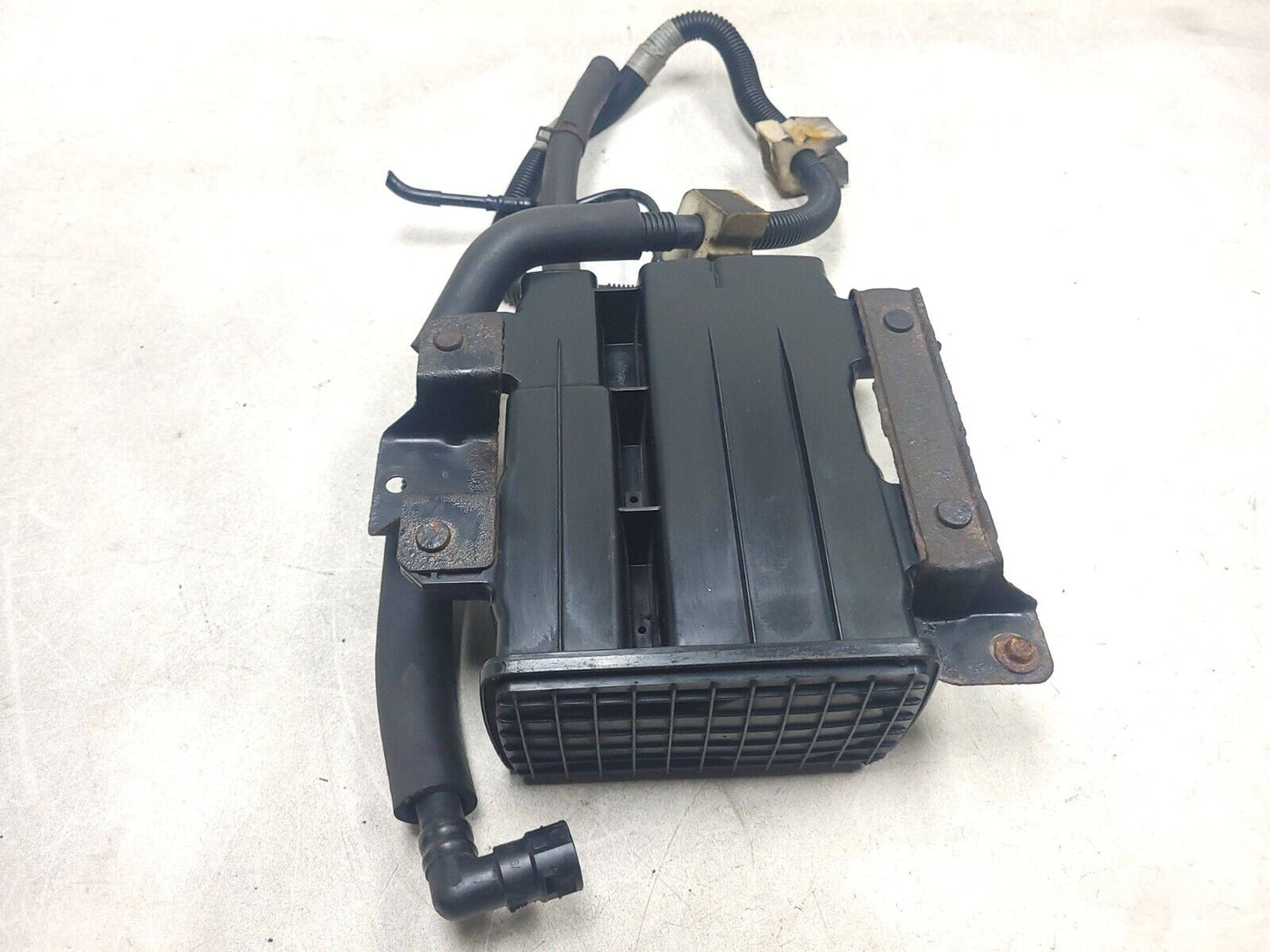 2007 - 2009 Mazda Cx-7 Fuel Vapor Evap Canister  OEM