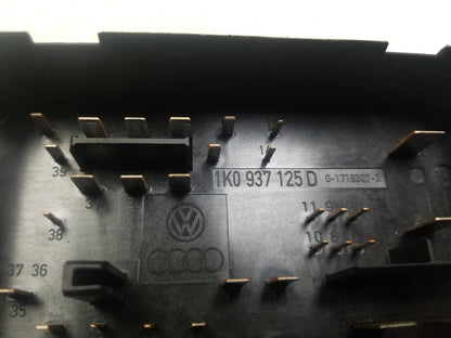 09 - 18 Volkswagen Tiguan Fuse Box OEM