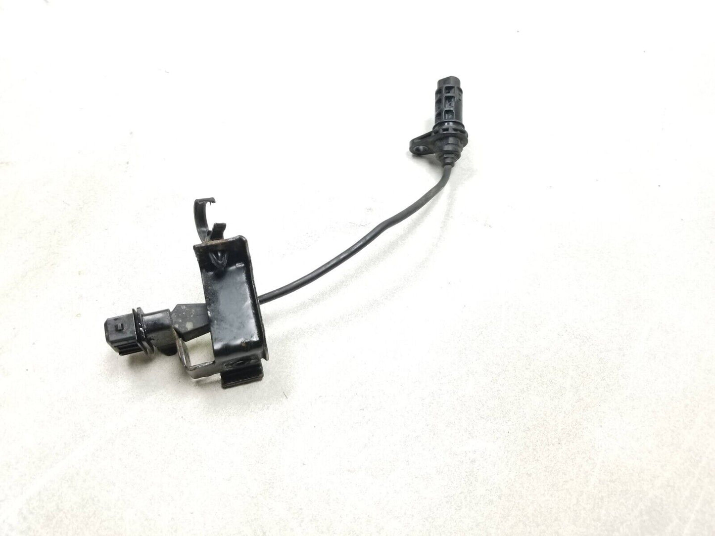 2013 2014 Hyundai Genesis Crankshaft Position Sensor  2.0t OEM