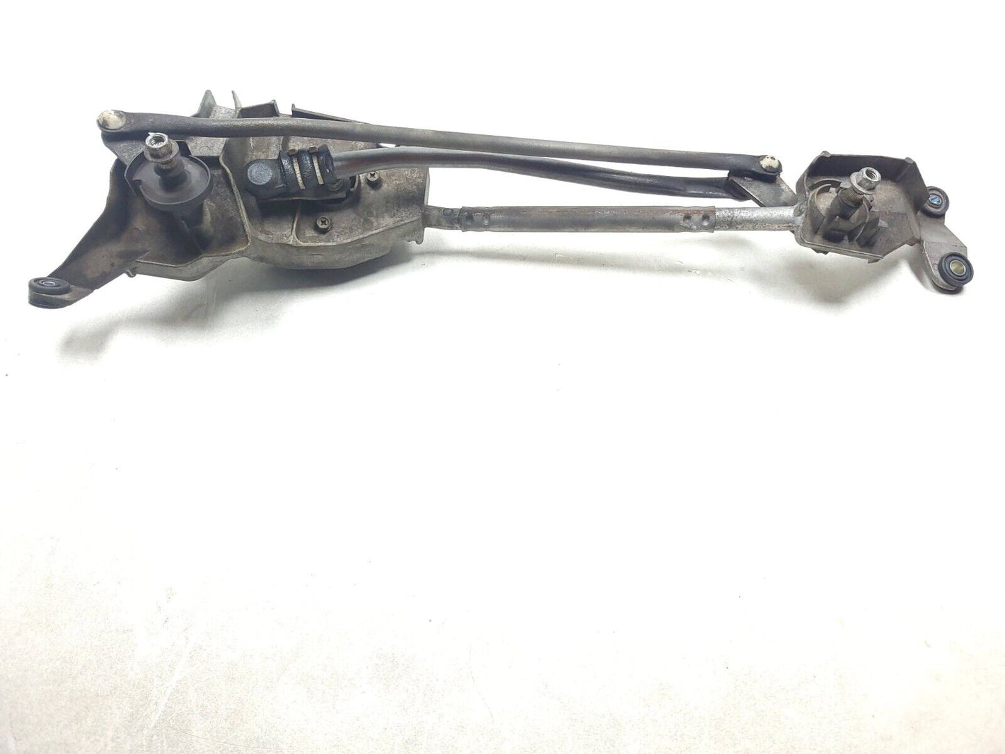 2007 - 2013 Mitsubishi Outlander Windshield Wiper Motor & Linkage OEM