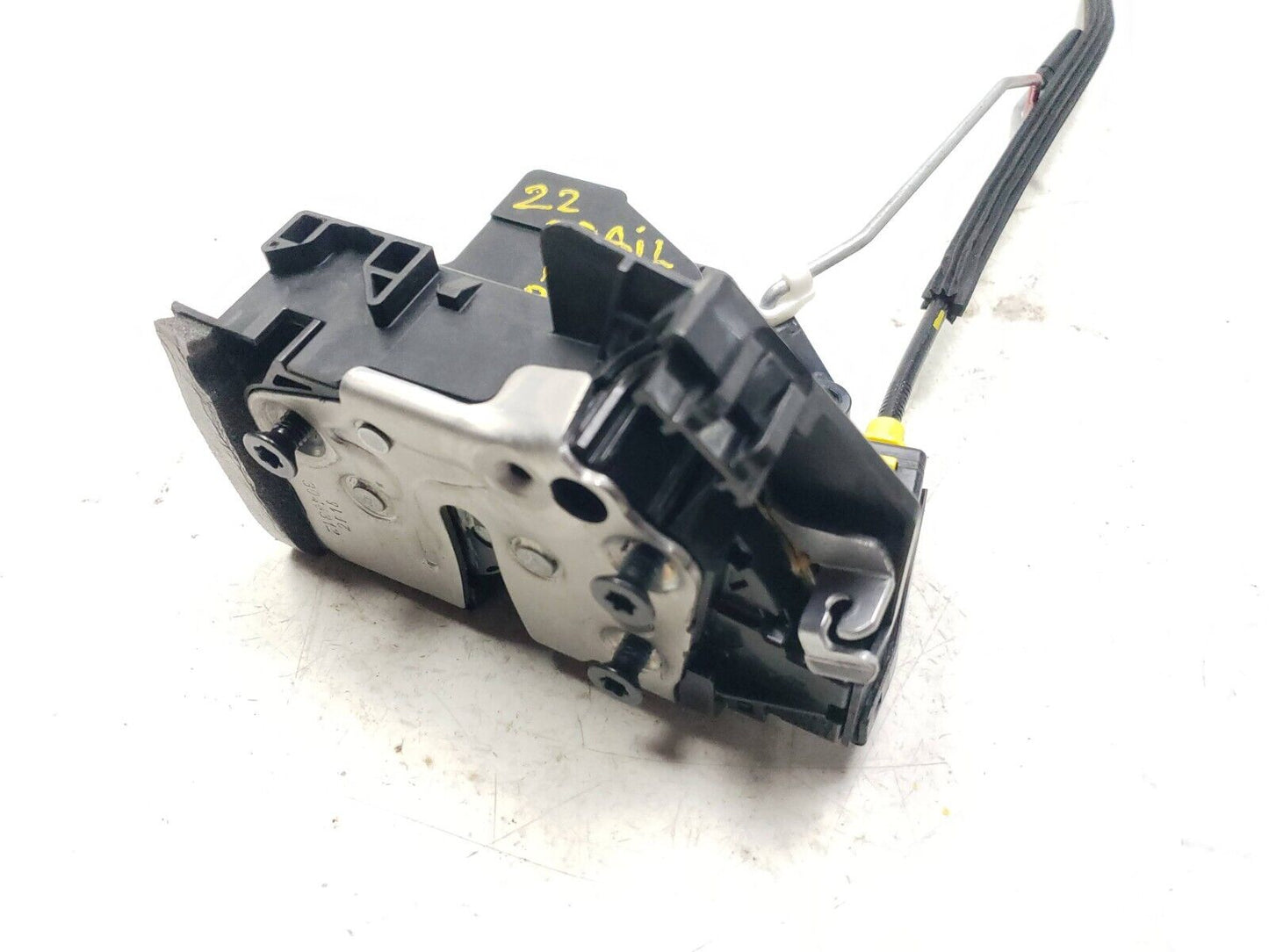 2021-2023 Chevrolet Trailblazer Door Lock Actuator Rear Passenger Side Right OEM