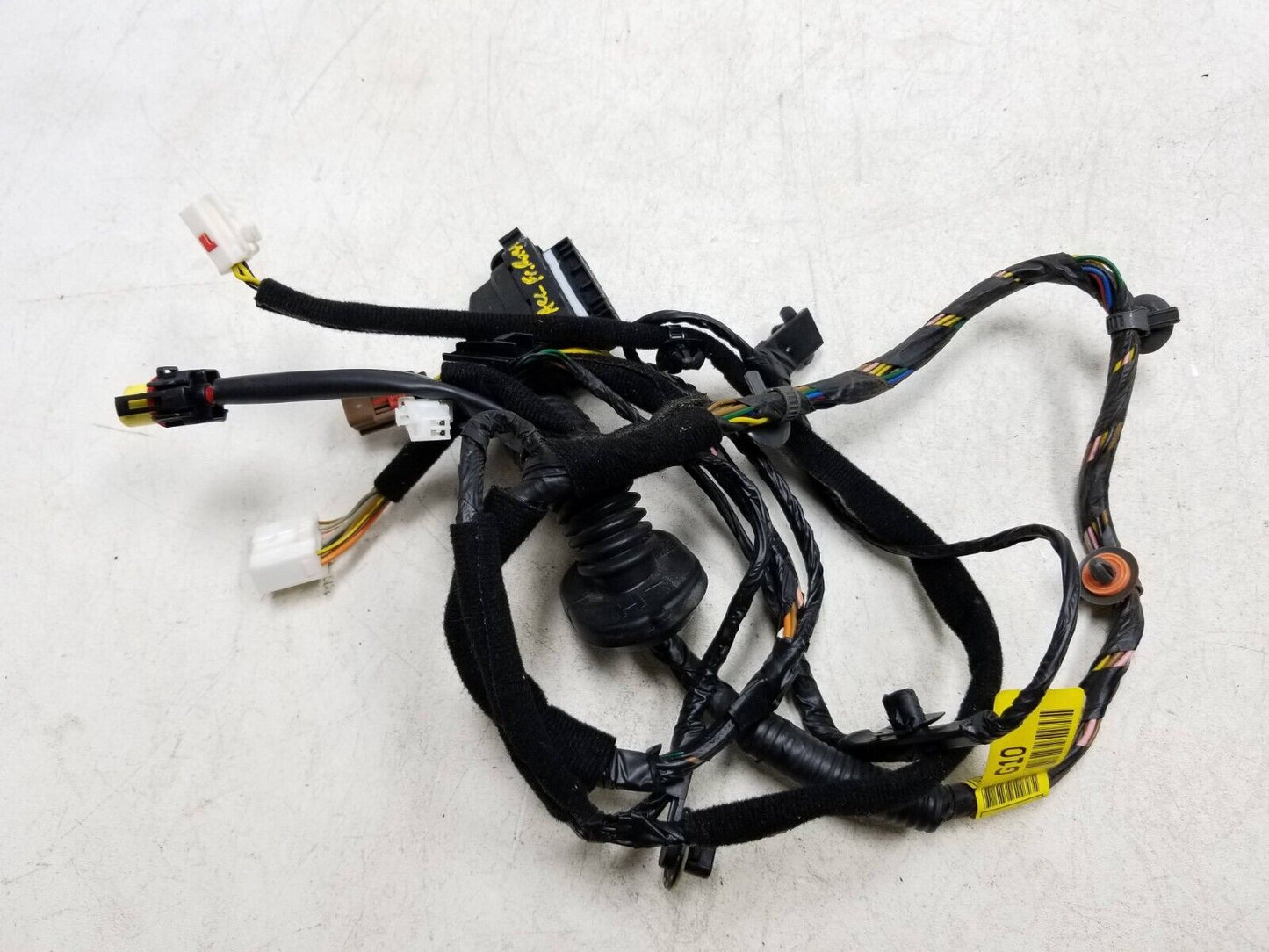 2012 - 2017 Hyundai Accent Door Wire Harness Front Passenger Side Right  OEM