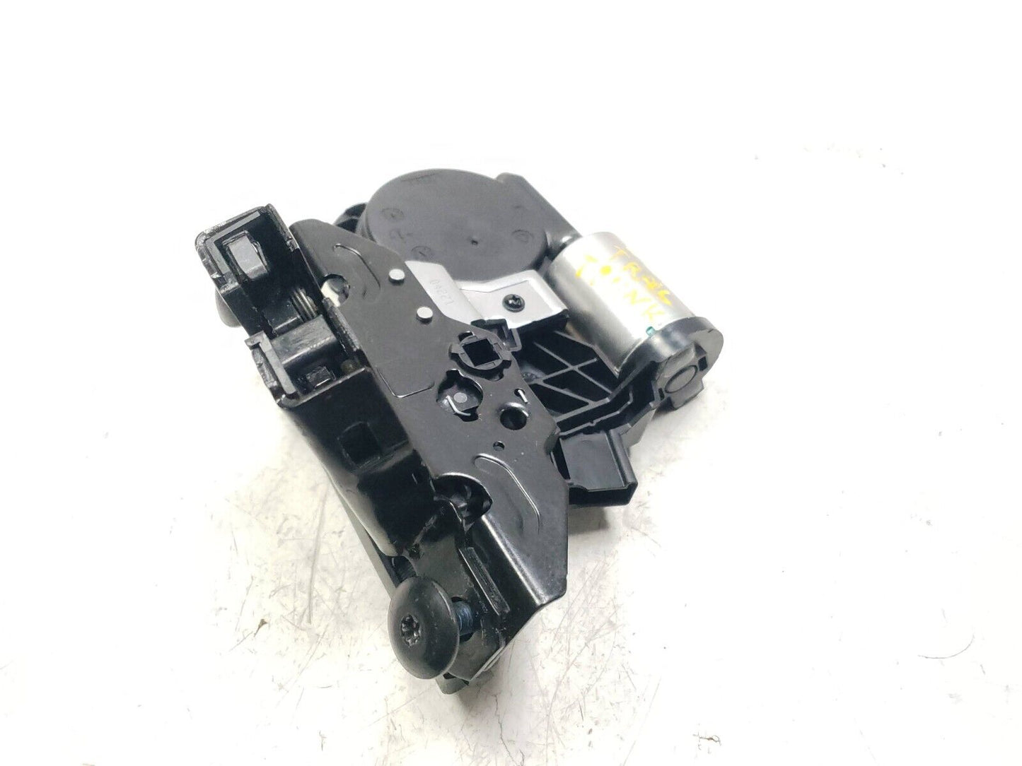 2021 - 2023 Chevrolet Trailblazer Tailgate Lock Latch Actuator OEM