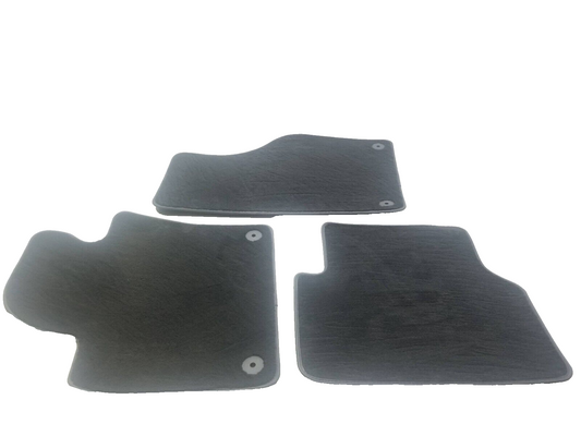 09 - 18 Volkswagen Tiguan Floor Mat Carpet 3pcs OEM