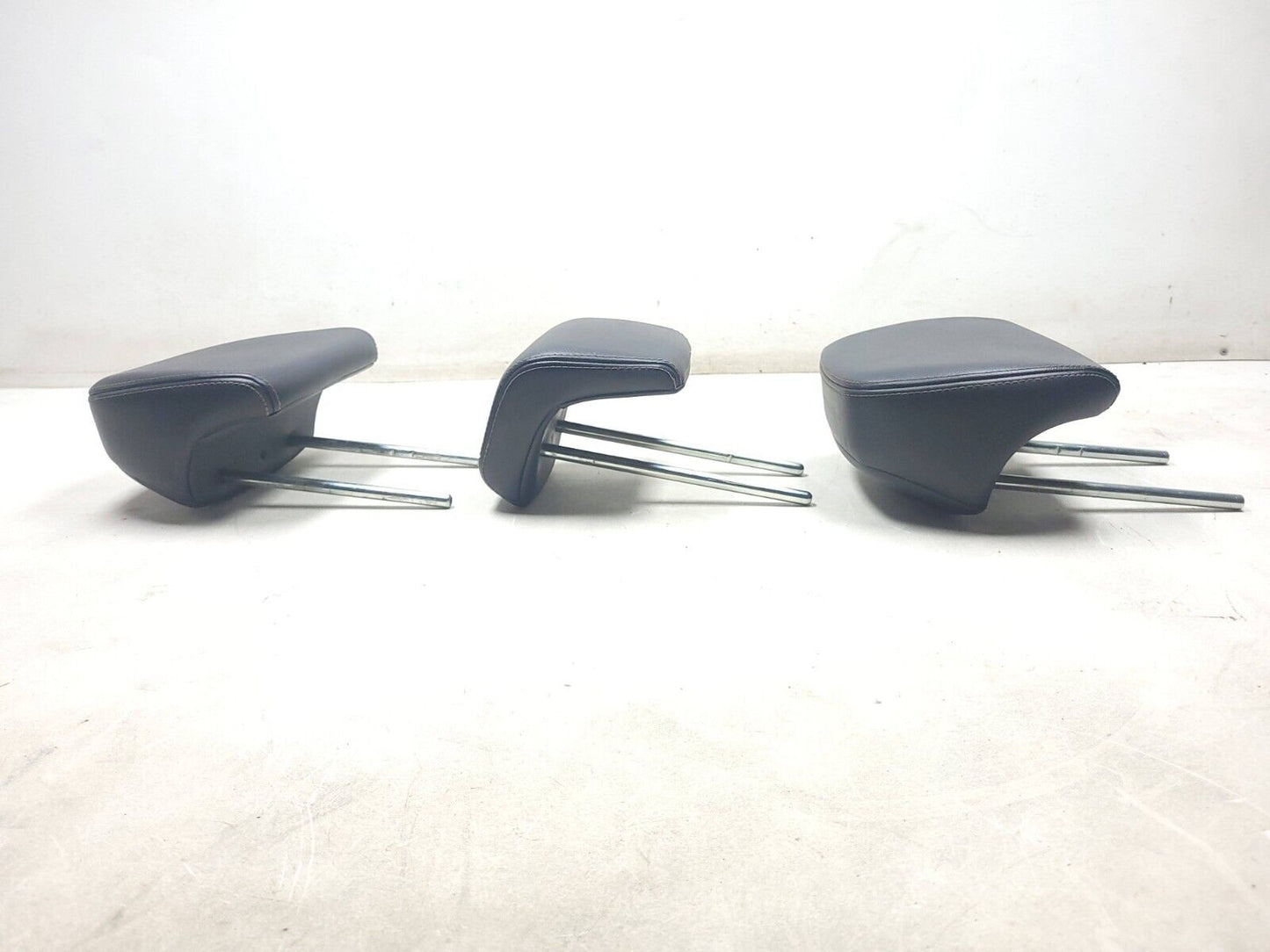 2007 - 2013 Mitsubishi Outlander Seat Headrest Rear 2nd Row 3pcs OEM